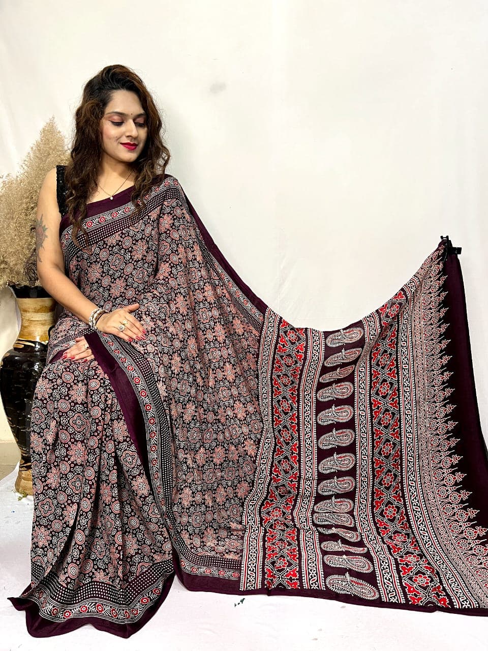 Modal Gajji Silk Ajrakh Print Saree - Image 3