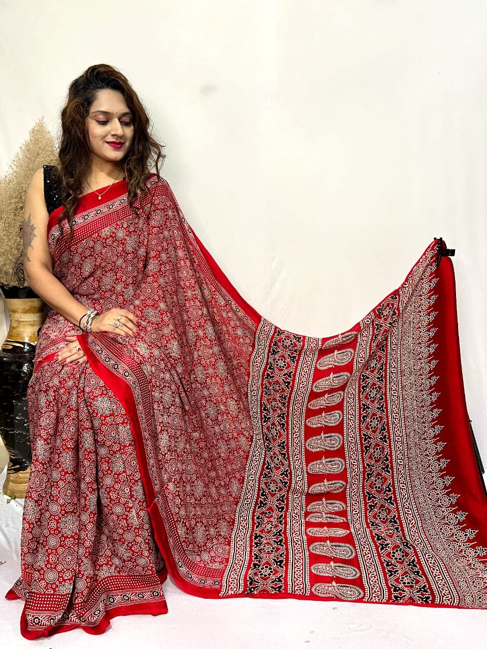 Modal Gajji Silk Ajrakh Print Saree - Image 2